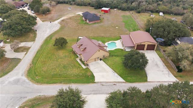 108 Lakeway Court, Victoria, TX 77905