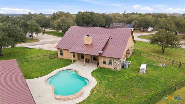 108 Lakeway Court, Victoria, TX 77905