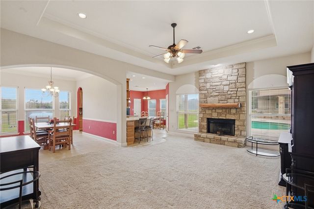 108 Lakeway Court, Victoria, TX 77905