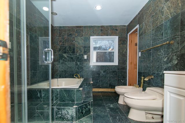 172 Farmingdale Road, Blooming Grove, NY 10914