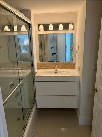 6301 Collins Ave 2203, Miami Beach, FL 33141
