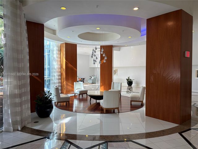 6301 Collins Ave 2203, Miami Beach, FL 33141