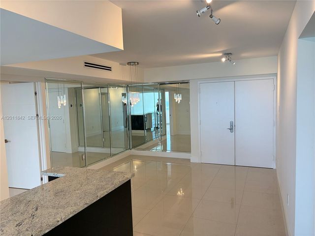 6301 Collins Ave 2203, Miami Beach, FL 33141