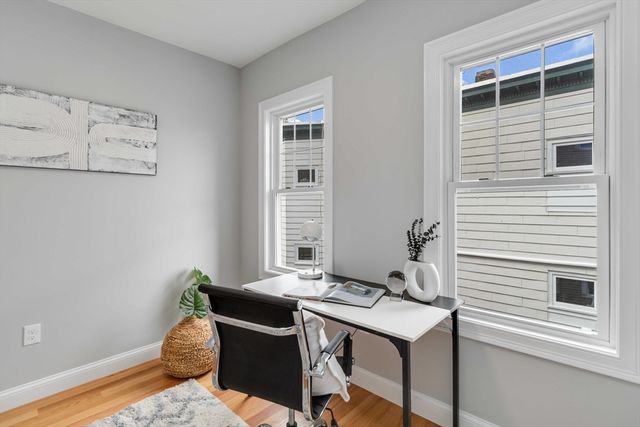 20 Alston 20, Somerville, MA 02143