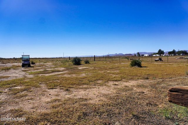 5215 E Sunizona Avenue, Pearce, AZ 85625