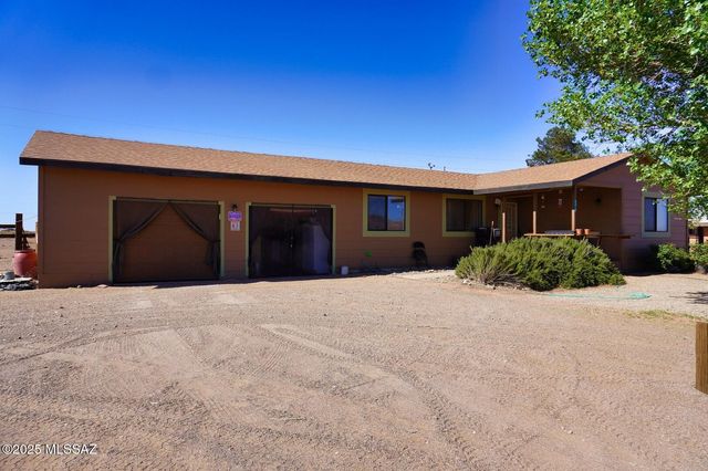 5215 E Sunizona Avenue, Pearce, AZ 85625