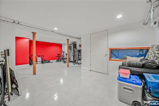 512 Tilden Avenue, Teaneck, NJ 07666