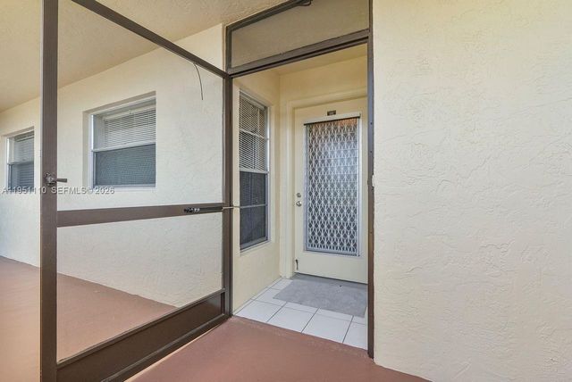 23249 N Barwood Ln N 102, Boca Raton, FL 33428