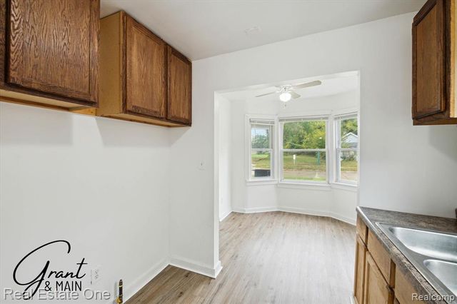 13926 Rockdale Street, Detroit, MI 48223