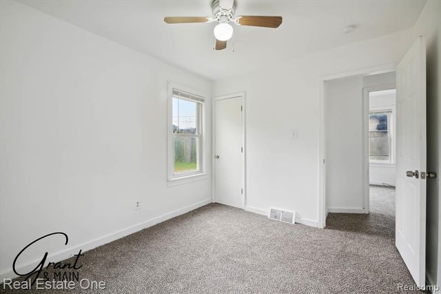 13926 Rockdale Street, Detroit, MI 48223