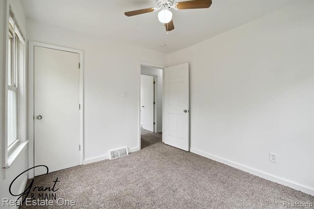 13926 Rockdale Street, Detroit, MI 48223
