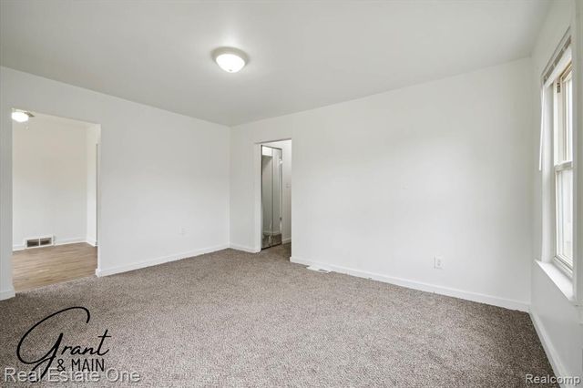 13926 Rockdale Street, Detroit, MI 48223