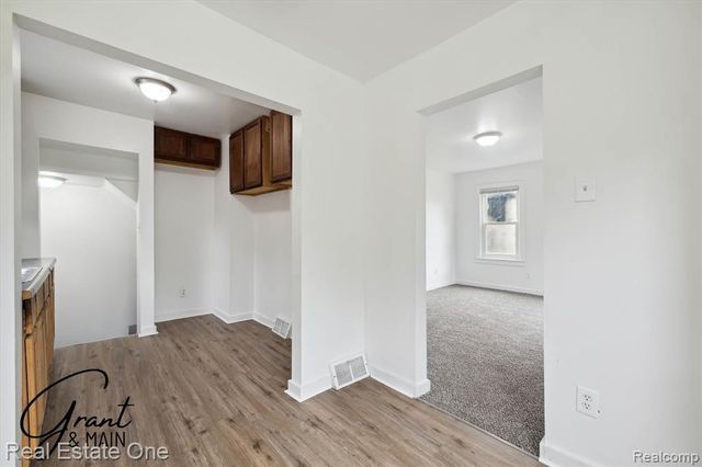 13926 Rockdale Street, Detroit, MI 48223