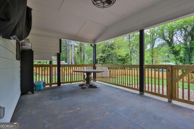 447 Warren Rd, Lawrenceville, GA 30044