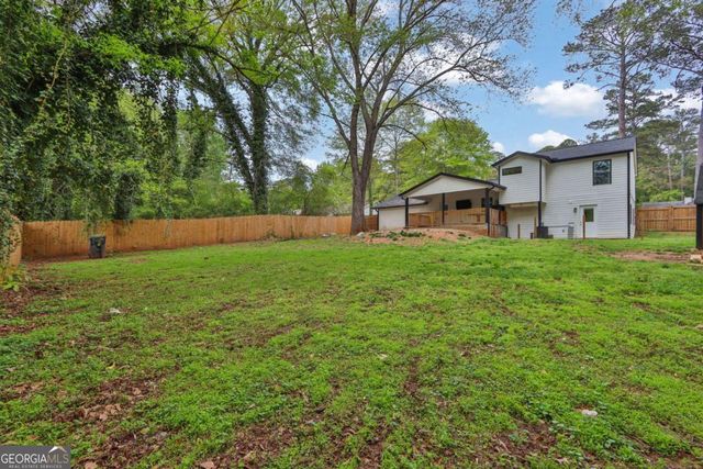 447 Warren Rd, Lawrenceville, GA 30044