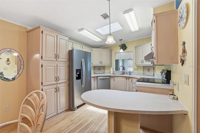 452 SHARKS POINT, North Port, FL 34287