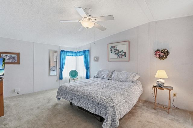 452 SHARKS POINT, North Port, FL 34287