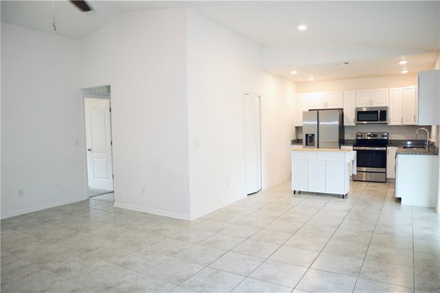 209 Sugar Maple Way, Kingsland, GA 31548