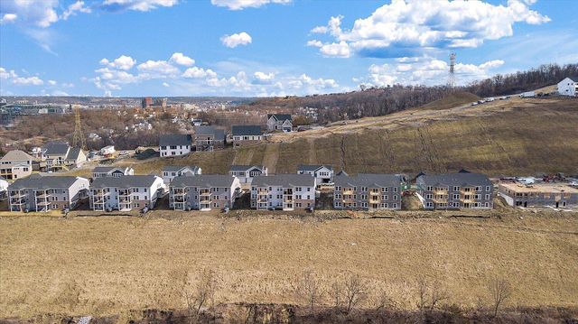 588 Station Drive, 42-102, Ludlow, KY 41016