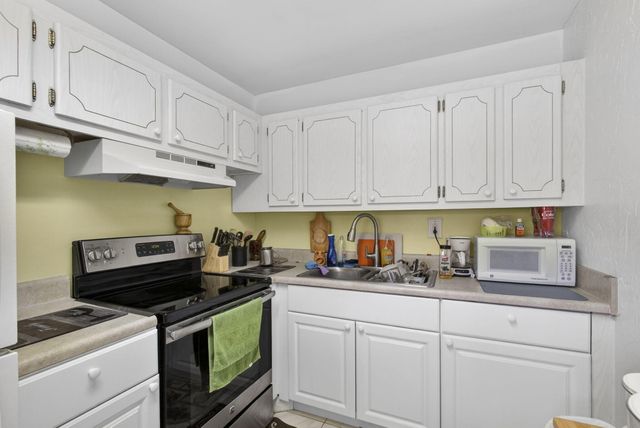 272 Bedford, West Palm Beach, FL 33417