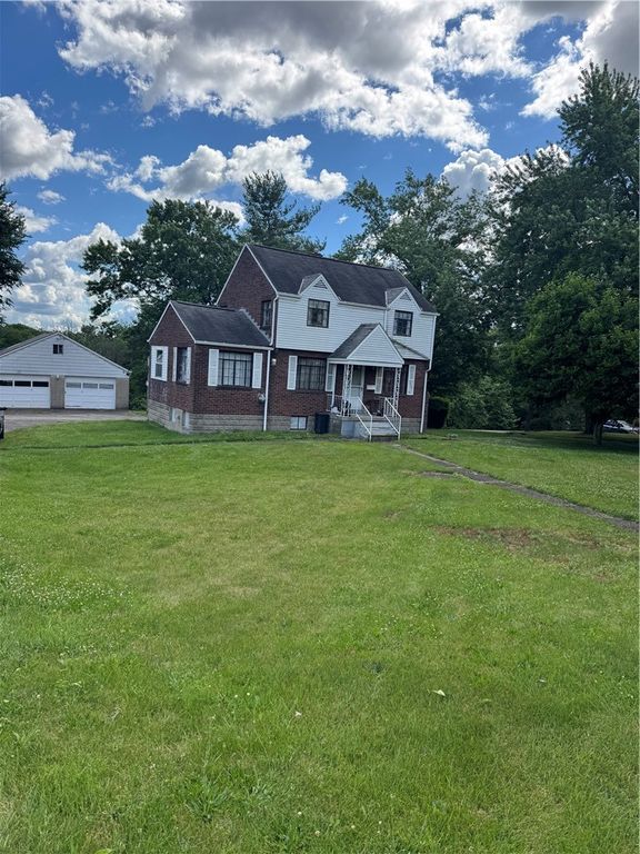 44 Forest Grove Rd, Robinson Twp, PA 15108