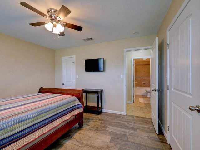 1002 Deep Wood DR, Round Rock, TX 78681