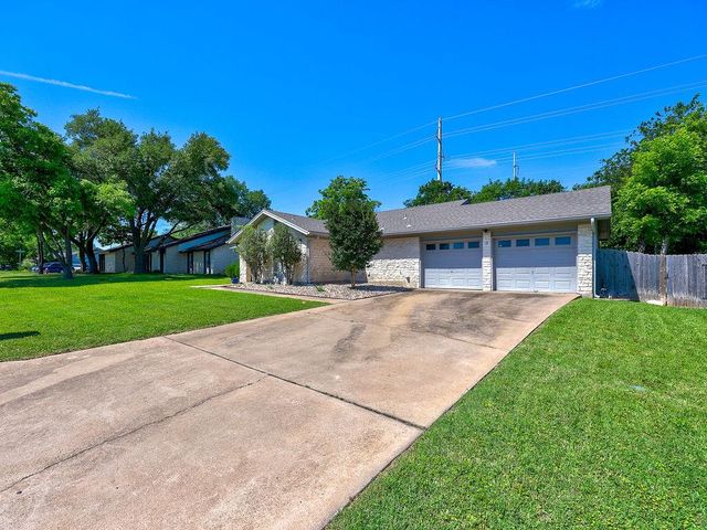 1002 Deep Wood DR, Round Rock, TX 78681