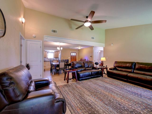 1002 Deep Wood DR, Round Rock, TX 78681