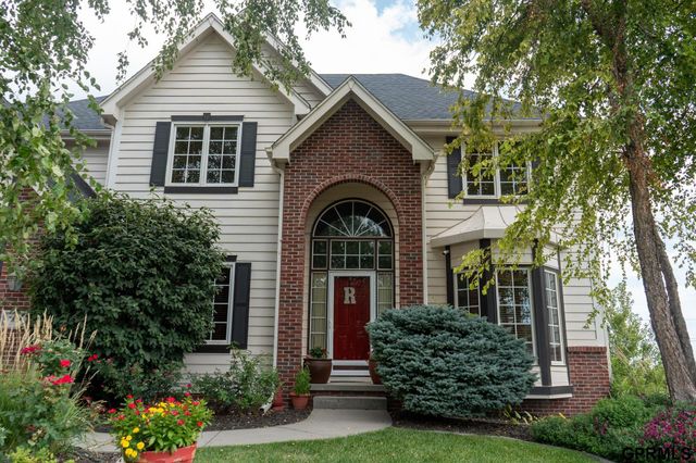 7823 N 156th Avenue, Bennington, NE 68007