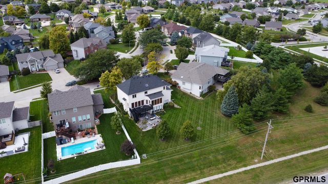 7823 N 156th Avenue, Bennington, NE 68007