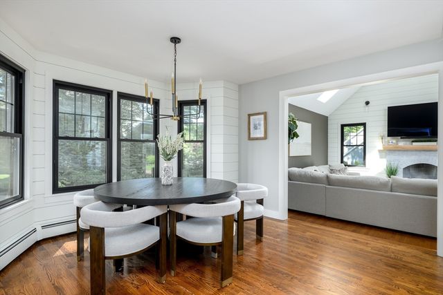 21 Round Table Road, Shrewsbury, MA 01545