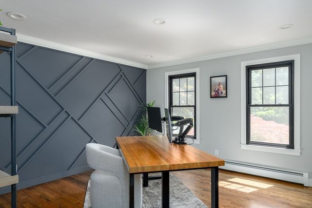 21 Round Table Road, Shrewsbury, MA 01545