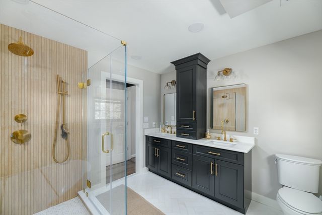 21 Round Table Road, Shrewsbury, MA 01545