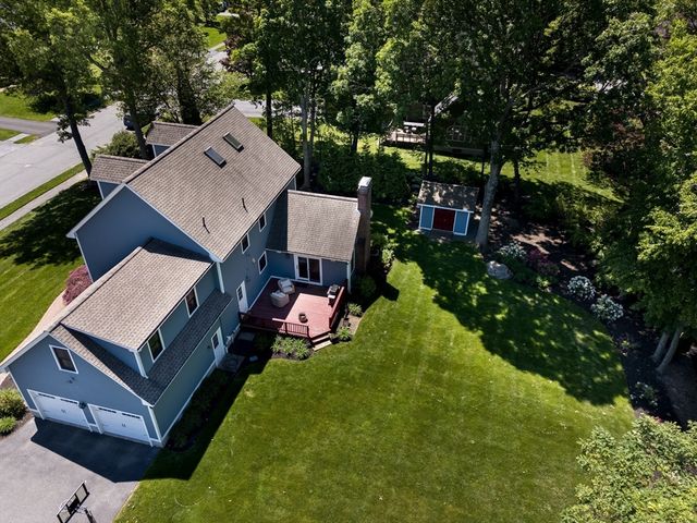 21 Round Table Road, Shrewsbury, MA 01545