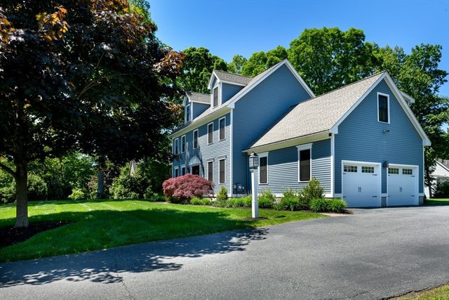 21 Round Table Road, Shrewsbury, MA 01545