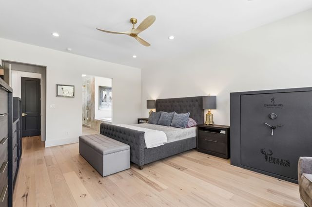 300 Foxborough Lane, Southlake, TX 76092