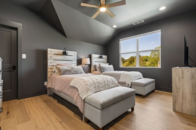 300 Foxborough Lane, Southlake, TX 76092