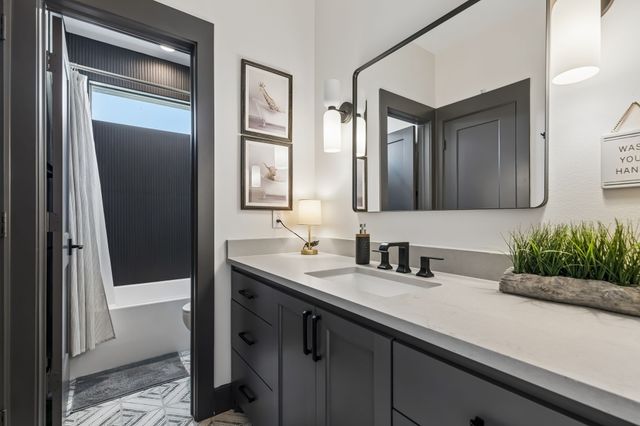 300 Foxborough Lane, Southlake, TX 76092