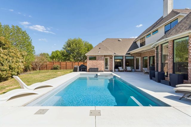 300 Foxborough Lane, Southlake, TX 76092