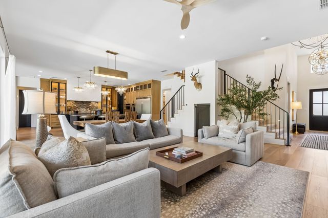 300 Foxborough Lane, Southlake, TX 76092