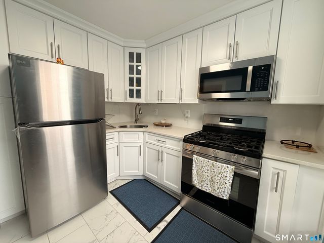 91 Strawberry Hill Avenue 841, Stamford, CT 06902