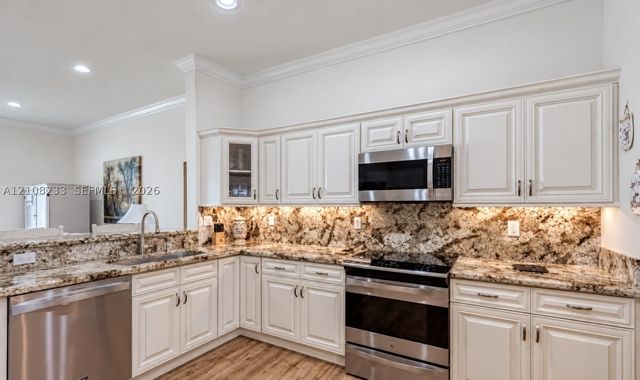 5333 SW 34th Ave, Hollywood, FL 33312