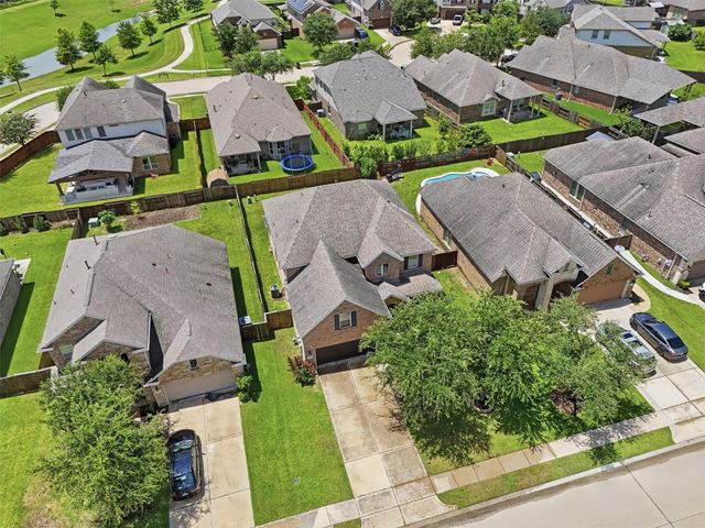 1908 Sunset Terrace Lane, Pearland, TX 77089