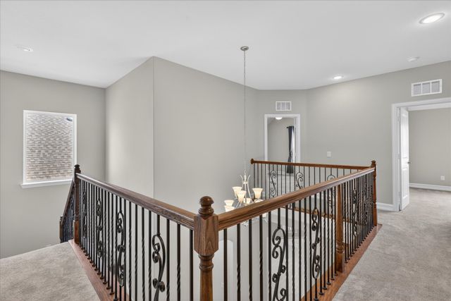 940 Crest Breeze Drive, Fort Worth, TX 76052