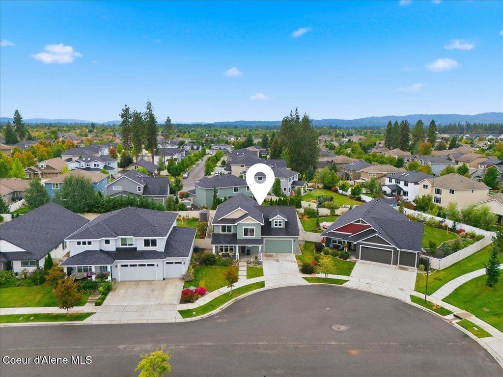2820 W Emel Ct, Coeur d'Alene, ID 83815 photo 2