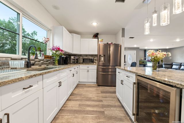 170 DORSEY ST, San Antonio, TX 78221