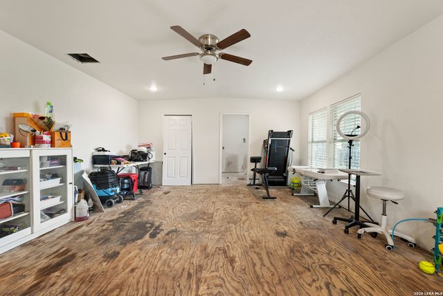 170 DORSEY ST, San Antonio, TX 78221