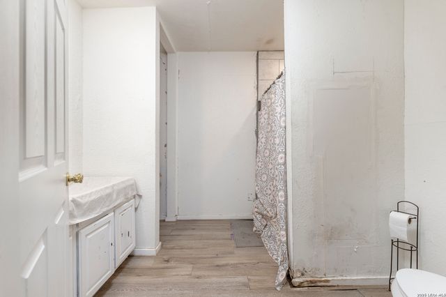 170 DORSEY ST, San Antonio, TX 78221
