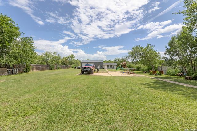 170 DORSEY ST, San Antonio, TX 78221