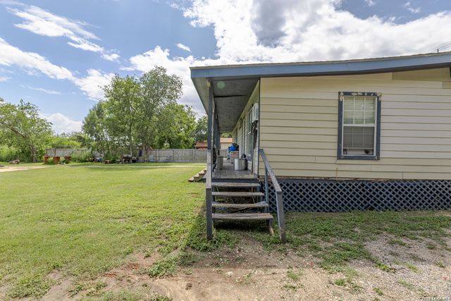 170 DORSEY ST, San Antonio, TX 78221